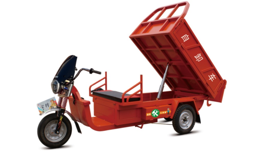 YF-001工程自卸車(chē)(后翻式)